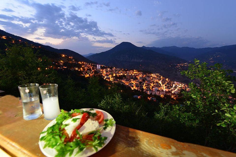 Tepe Restaurant – Artvin Yemek Yerleri – En İyi 26 Restoran