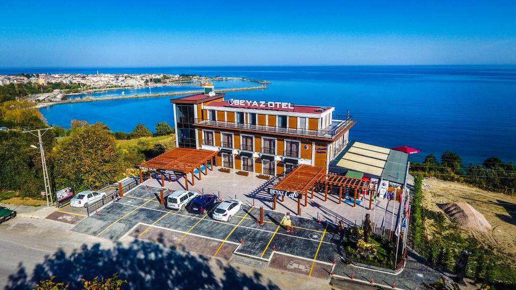 Beyaz Otel Gerze - Sinop Otelleri – En İyi 24 Otel
