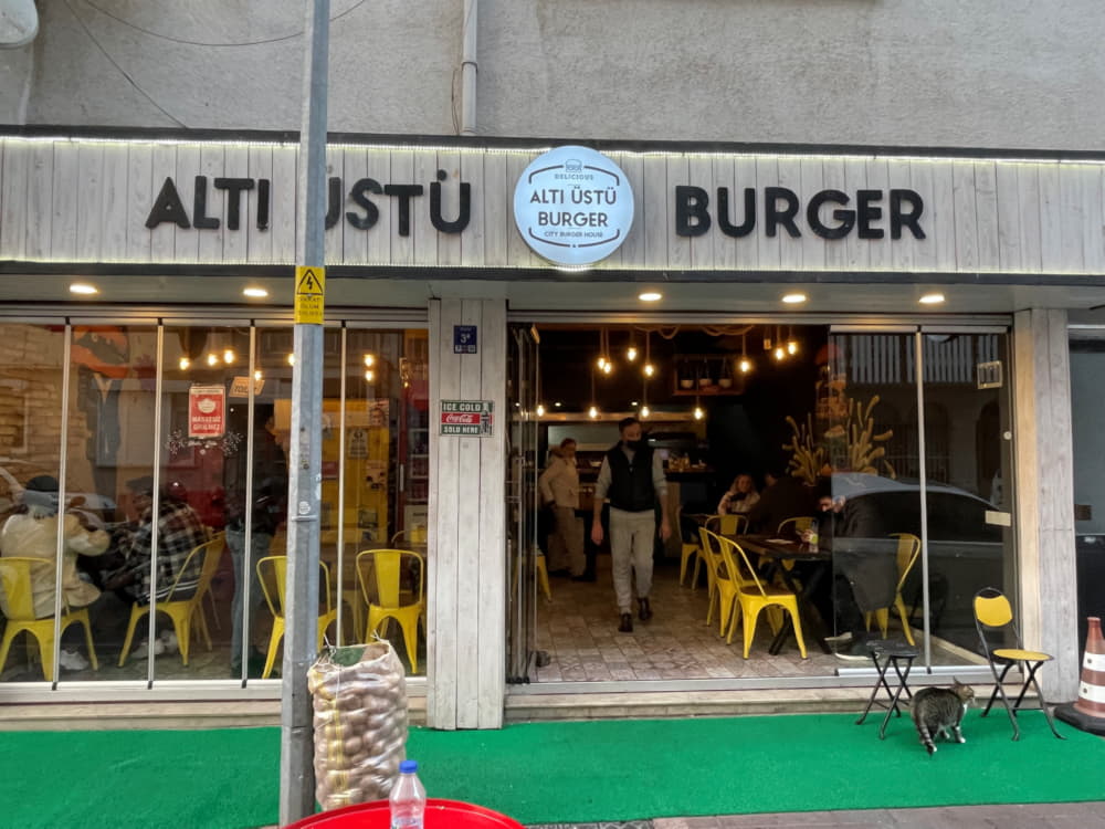 Altıüstü Burger – Çanakkale Yemek Yerleri – En İyi 32 Restoran