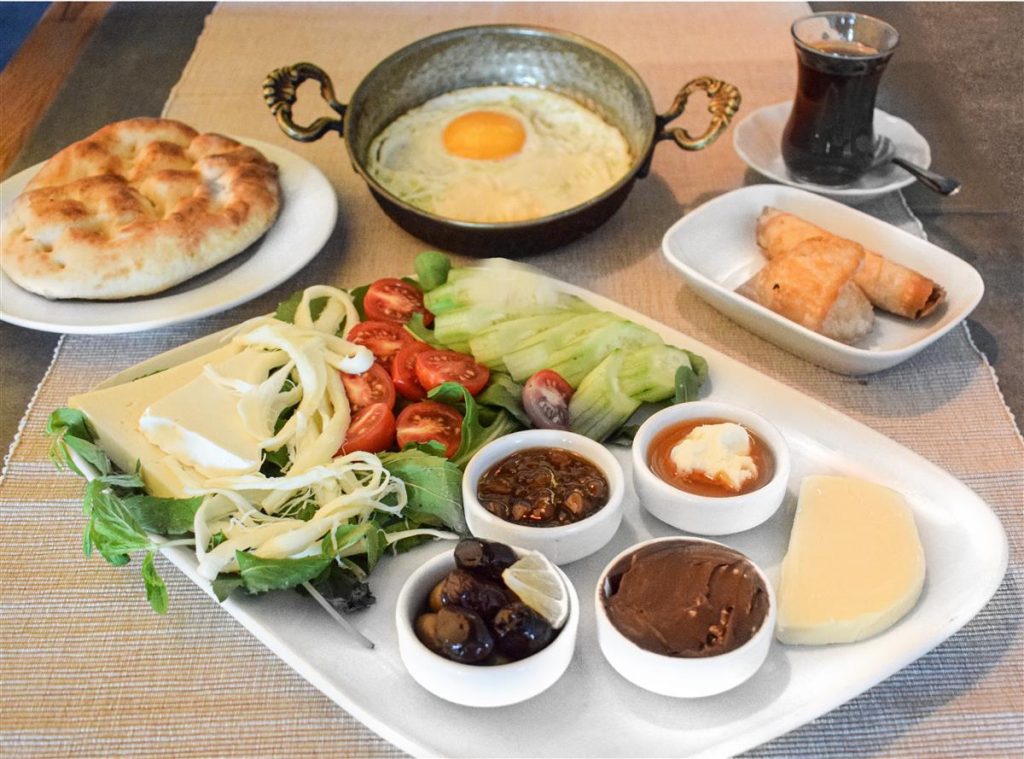 Alo 24 Kınıklı – Denizli Yemek Yerleri – En İyi 24 Restoran