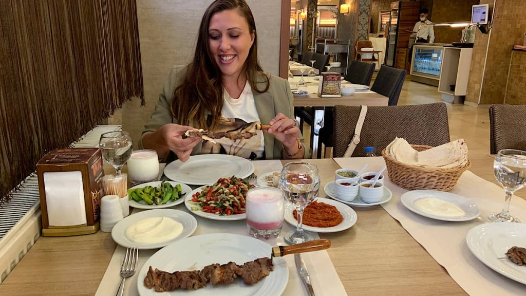 Şenyurt Cağ Kebap – Erzurum Yemek Yerleri – En İyi 15 Restoran