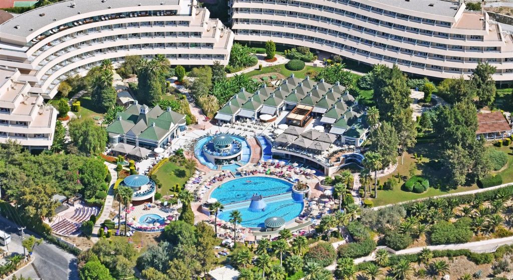 The Grand Blue Sky International – Kuşadası Otelleri – En İyi 24 Otel